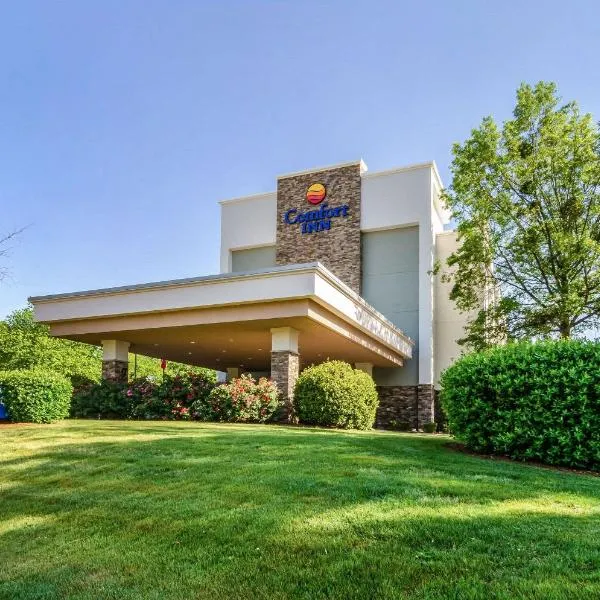 Comfort Inn Raleigh Midtown, khách sạn ở Raleigh