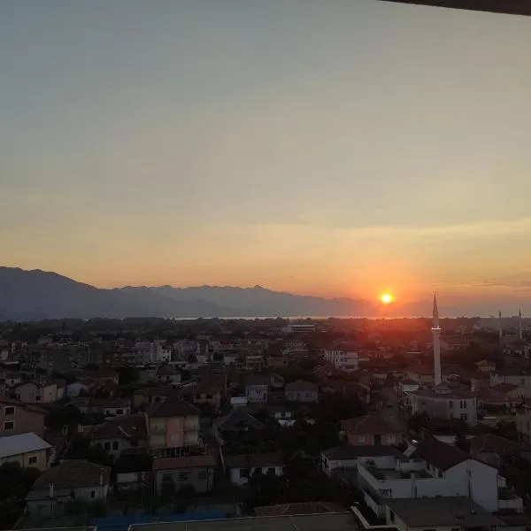Sunny Side Apartment Shkoder Albania, hotel in Shkodër