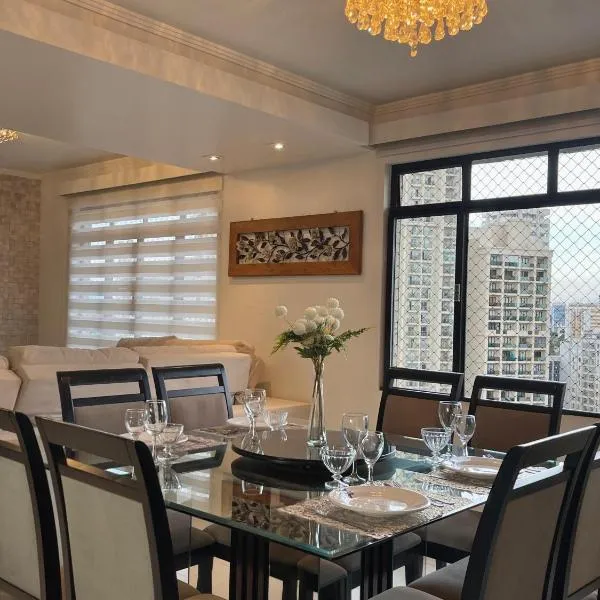 Apartamento Luxo Central, hotel v destinaci Curitiba