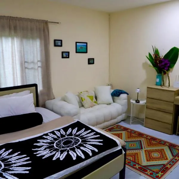 Tiny Boutique House Koh Kood، فندق في Ban Lak Uan