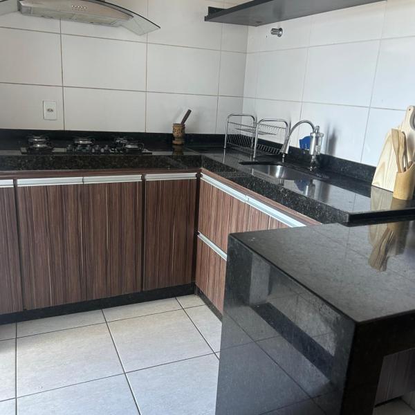 Casa com garagem e 3 quartos em Divinopolis