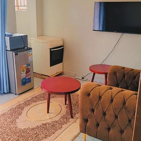 Opamu Homes Entebbe、エンテベのホテル