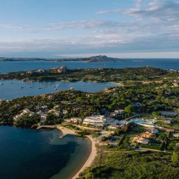 7Pines Resort Sardinia - A Destination By Hyatt, Hotel in Baja Sardinia