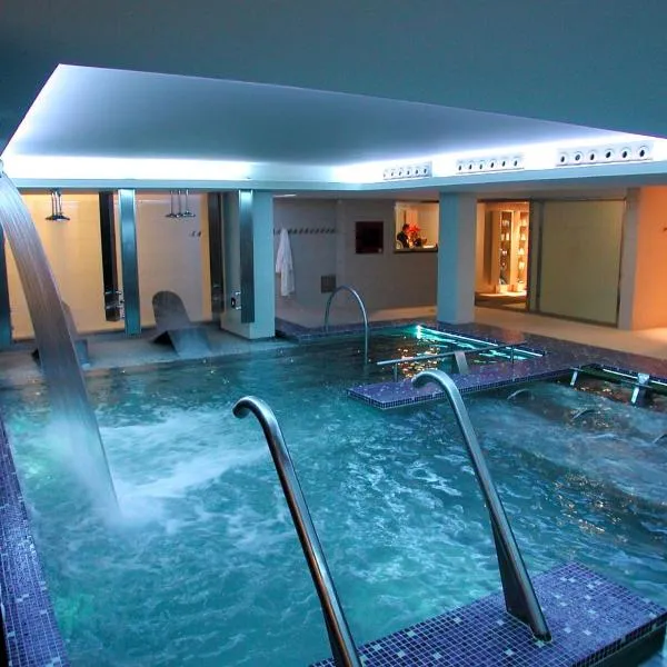 Fitness & Spa, Suite Atalanta Valencia, hotel sa Valencia