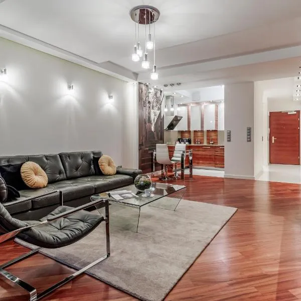 inQse Plus Warsaw Centre, hotel in Warsaw