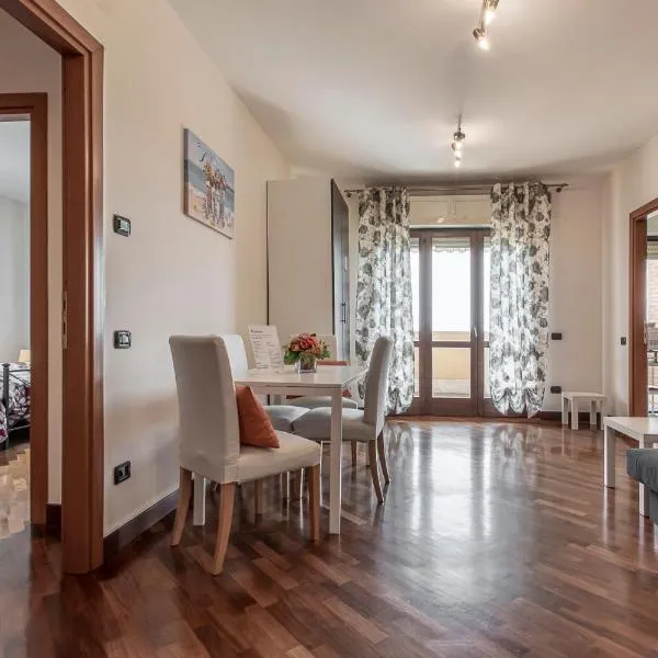 Alloggio turistico Leonardo Home- Fiumicino Airport, 2m in treno- Rome, 20m in treno- Fiera, 2m in treno, hotel in Fiumicino
