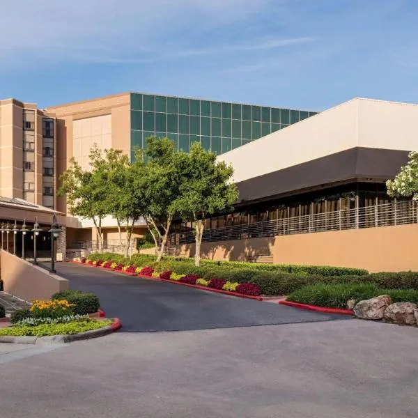 Sonesta Hotel Houston IAH Airport, hotel u gradu Hjuston