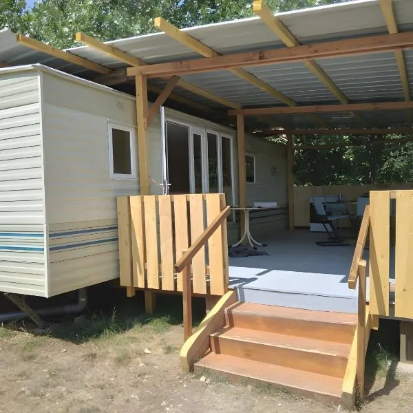 Camping Sainte-Jalle, hotel in Sainte-Jalle