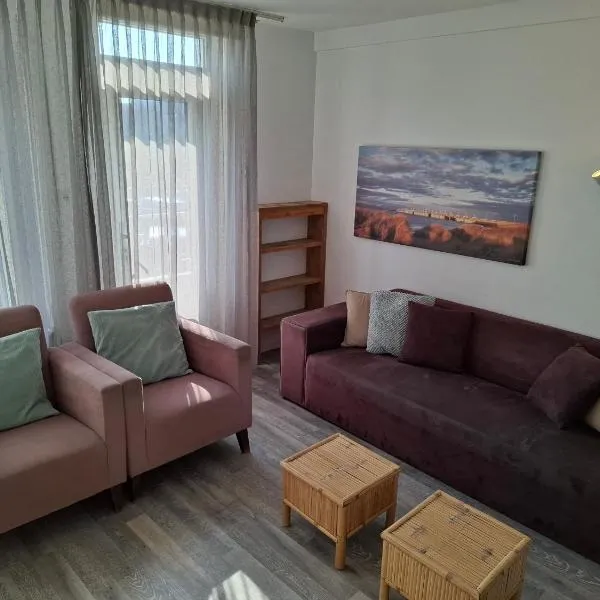 Appartement met 3 slaapkamers vlakbij strand en centrum, Hotel in Zoutelande