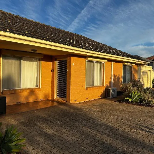 Boho Beach Haven, hotel en Port Adelaide