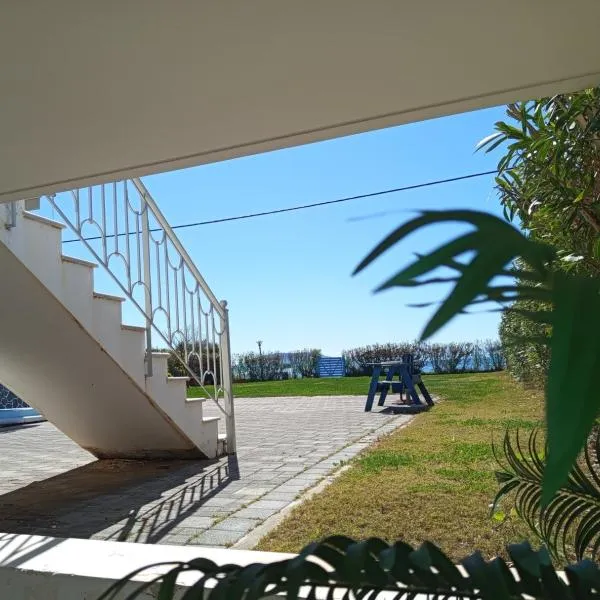 SteliosDimitra Seafront Guest House in Kantia, hotel di Kandia