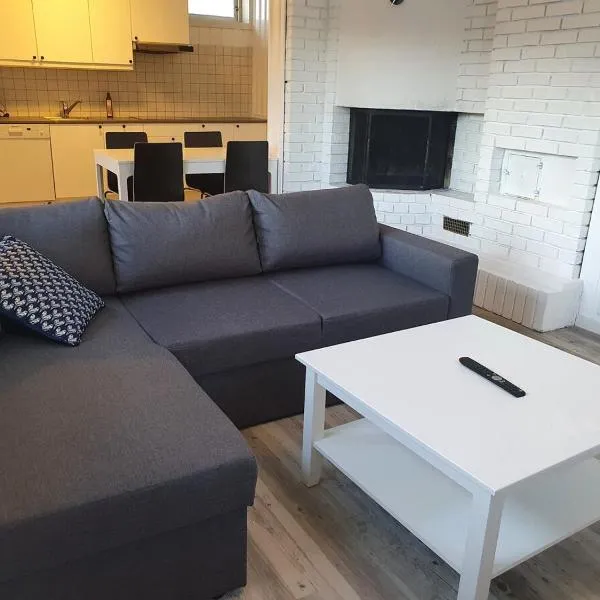 2-bedroom, walking distance to the city center, hotel v destinaci Drammen