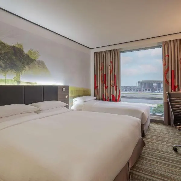 Hyatt Regency Taoyuan International Airport - photo 2