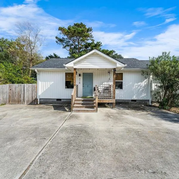 Twin Tides Beach House Carolina Beach - Unit 2, hotel v destinaci Carolina Beach
