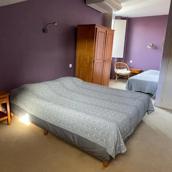 Hôtel Adour – hotel w mieście Pau