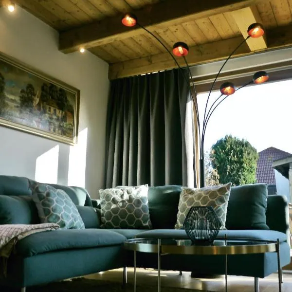 Witt Huuske, hotel en Campen