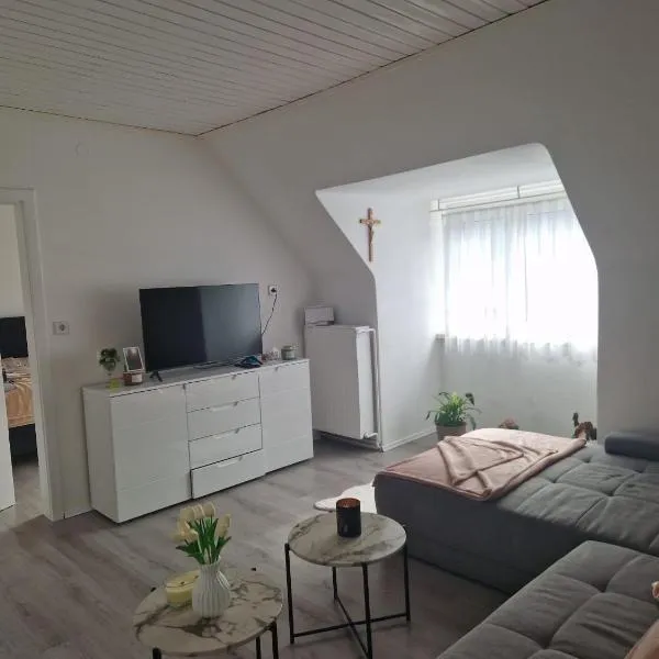 Wunderschöne & Moderne 60m2 Wohnung, hotel v destinaci Judenburg