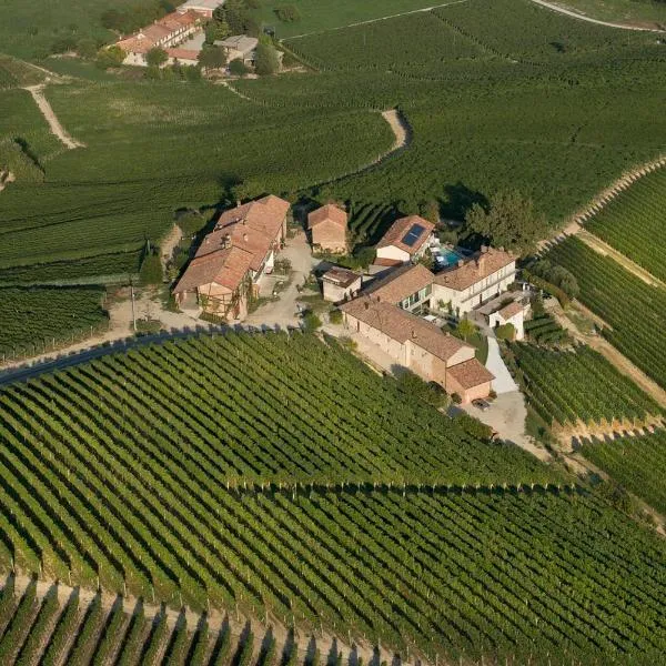 Palas Cerequio, hôtel à La Morra