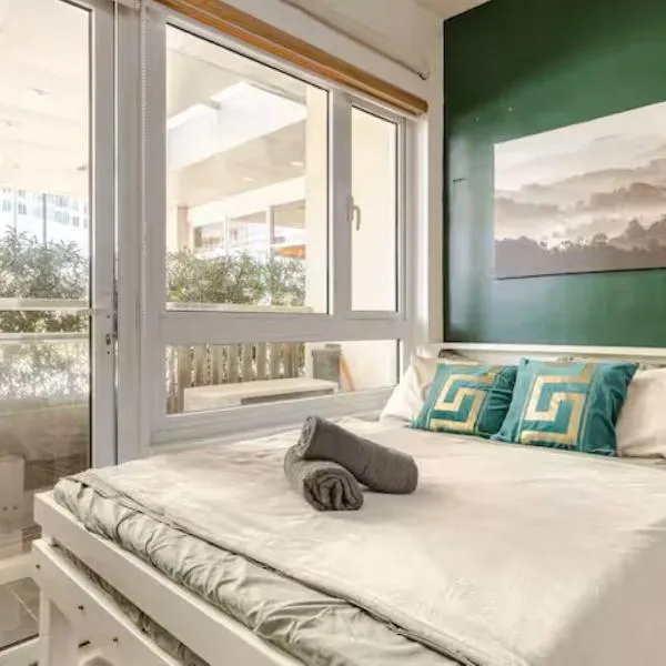 4-Pax Studio w FREE Parking, 5 mins to Sky Ranch, hótel í Tagaytay