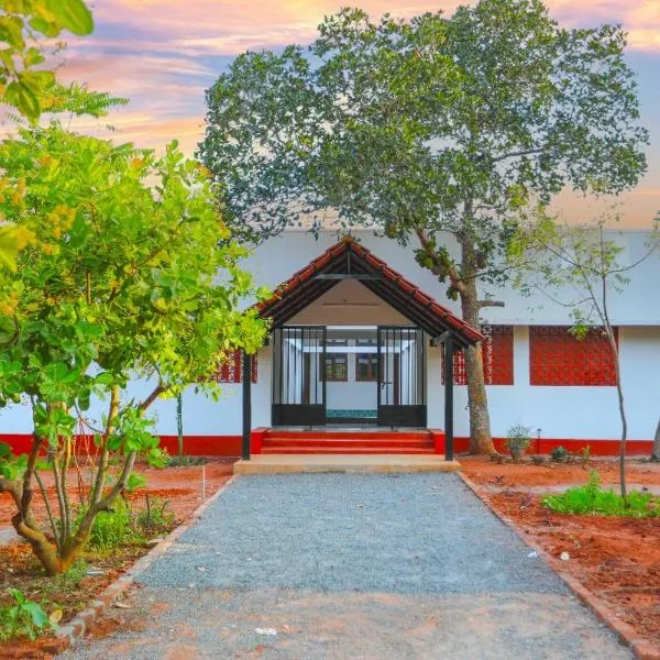 Nirvana Guest House, hotel v destinaci Auroville