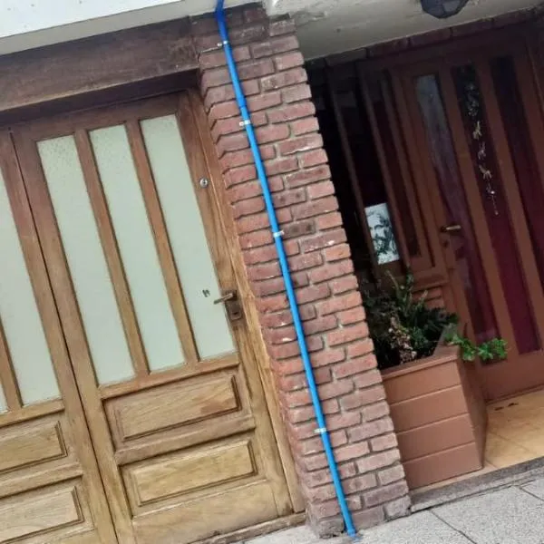 Casa con patio y garaje por día, hotel v destinaci Mar del Plata