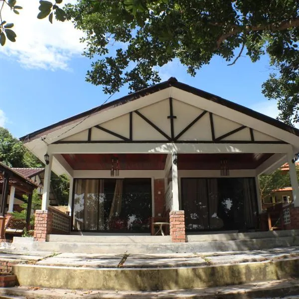 Umang-umang Chalet, hotel in Kampong Tanjong Dahan