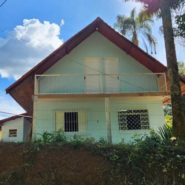 Chalé do vó, hotel in Caldas