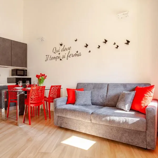 Lele Home Bilocale nel centro città 900m dalla stazione, hotel v destinaci Lissone