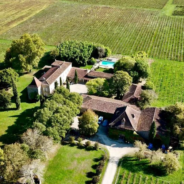 Château la Gineste - Castle and Vineyard, hotel v destinácii Duravel