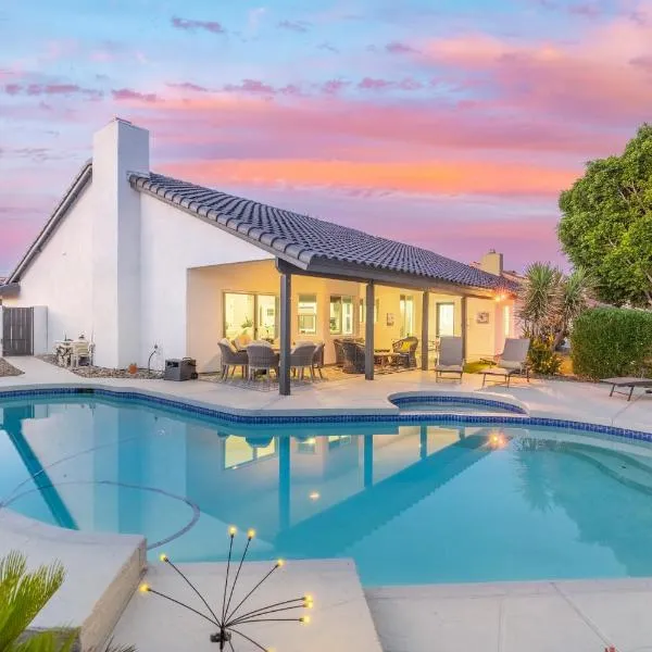 Modern Escape with Pool Ping Pong & Putting Green