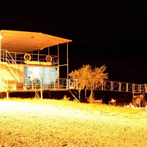 Delta Pontoon, hotel a Mahmudia