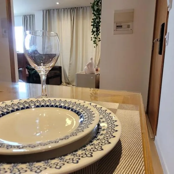 São Paulo Flat Familia ExtraComfort TV 65" lado Sírio Libanes, hotel v Sao Paulu