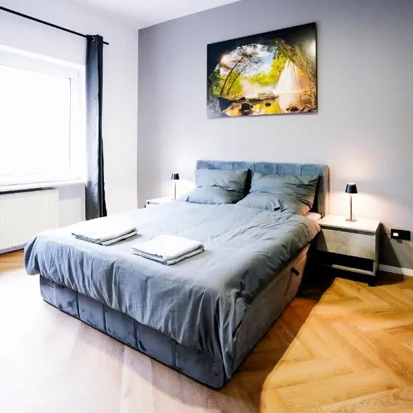J&JBermudaStay a Luxurious Double-Bedroom with a Private Bathroom and Shared Kitchen in Bochum Center-Bermuda3Eck, hotel v destinaci Bochum