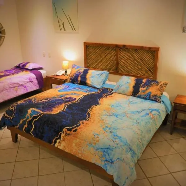 HOTEL COCOMAR, hotel v destinaci Parrita