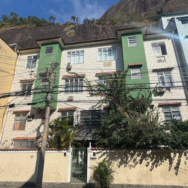 Studios confortáveis na URCA, perto Pão de Açucar, reformados, WI-FI, TV e ar condicionado SPLIT, pauloangerami MC301