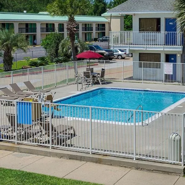Motel 6 Gulfport, MS Airport, hotel in Gulfport