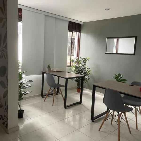Apartamento moderno cerca al aeropuerto, hotel en Neiva