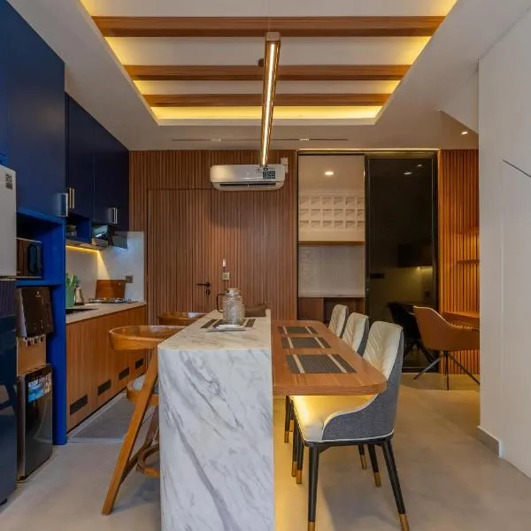 1BR Stylish Loft near airport, hotel i Pesanggaran