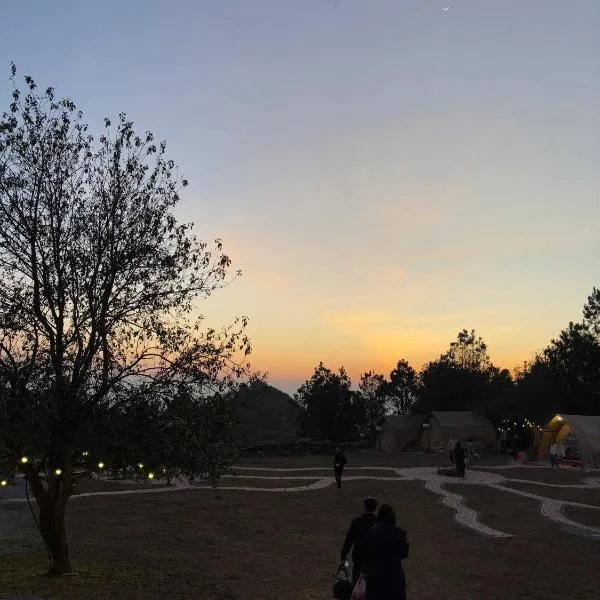 Tà Xùa Glamping, hotell sihtkohas Bắc Yên