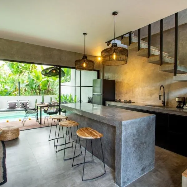 Casaluna Loft III by Summerhouse Bali、チャングーのホテル