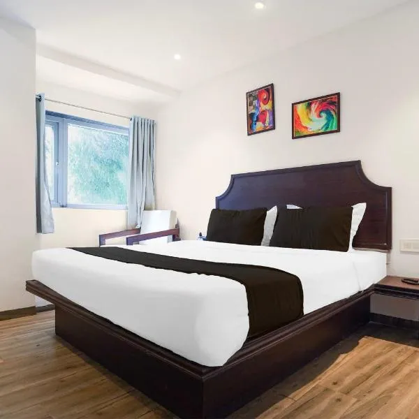 Super Townhouse Central Bazar Road Ramdaspeth, hotel v destinaci Nágpur