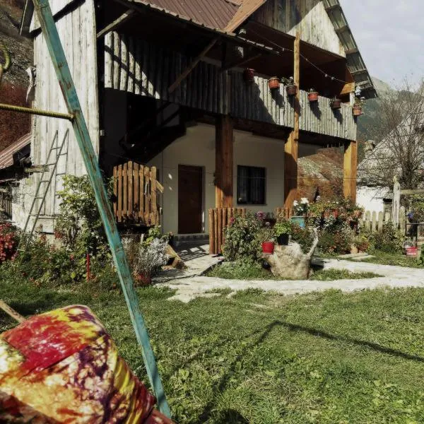 Guesthouse Lola, hôtel à Valbonë