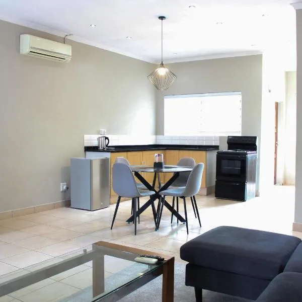 Bella Nova Guest House and Apartments, hotel in Kitwe