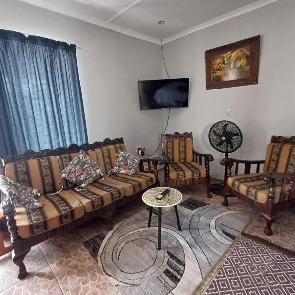 GAV'Z Guesthouse, hotel v destinaci Richards Bay