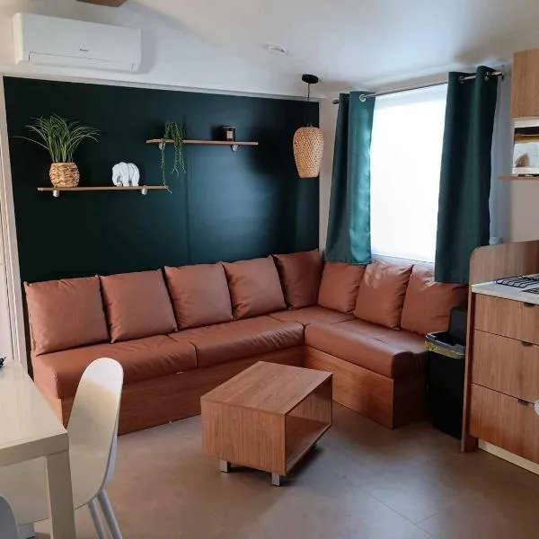 Mobil Home Bouginvilliers 2, hotell sihtkohas Valras-Plage