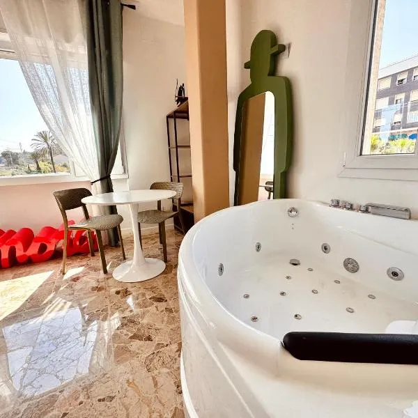 New Seaside Suite AMORE, hotel in Bordighera