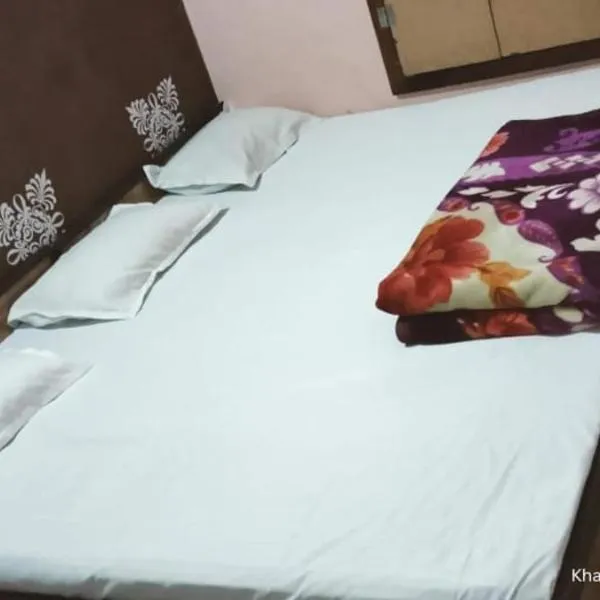 Shree shyam palace khatu shyam ji, hotel v destinaci Khātu