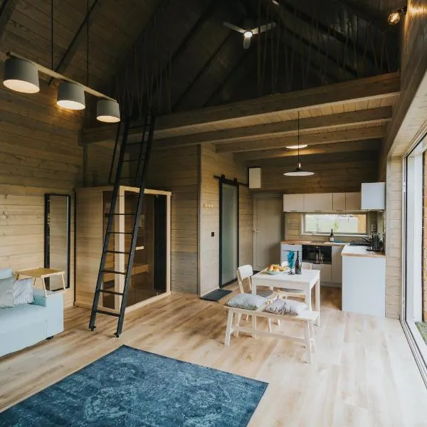 WOWcabin - Lovas, hotel en Lovas