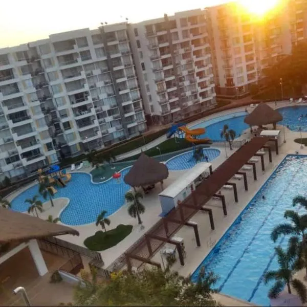 Extraordinario apartamento con BBQ, hotel v destinaci Ricaurte