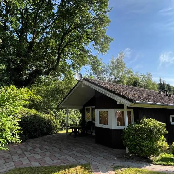 Ferienhaus Sonnenuntergang Nähe Freizeitpark Schloss Dankern Dankernsee, hotel v destinaci Düne